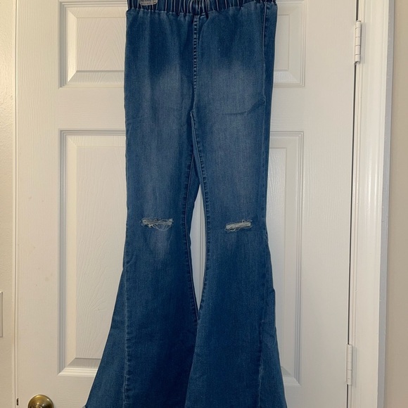 Super Flare Jeans! - Picture 2 of 5